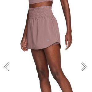 NWT Women's Nike High Rise Skort